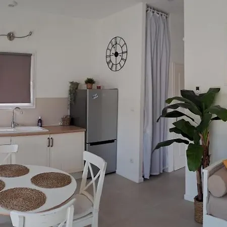 Maison Avec Jardin, Au Calme, Proche De La